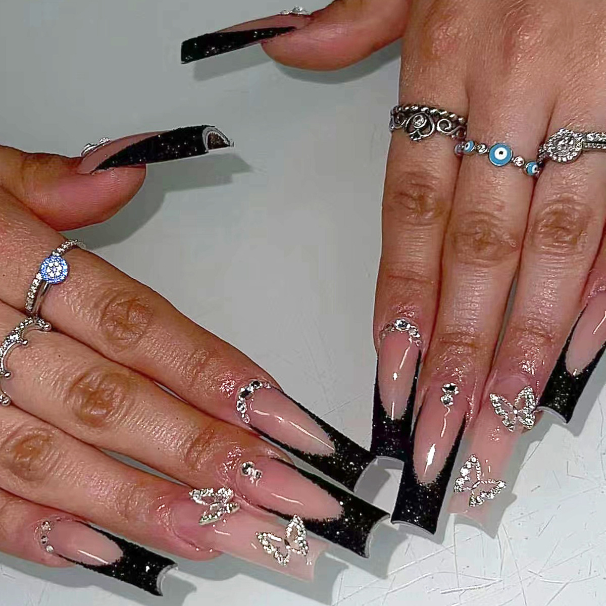 24 Uds. Conjuntos de uñas post - Nail Art French reseña y precio